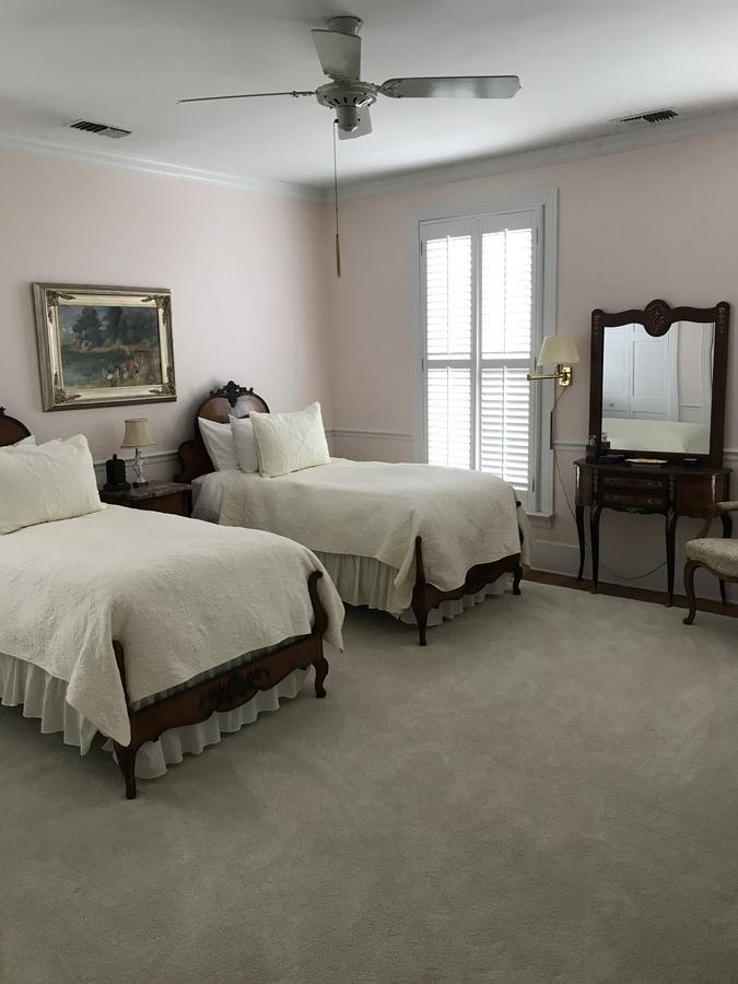 Springwood Inn Аннистон Номер фото